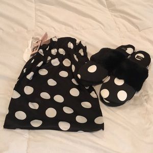 NWT Victoria’s Secret Polka Dot Slippers